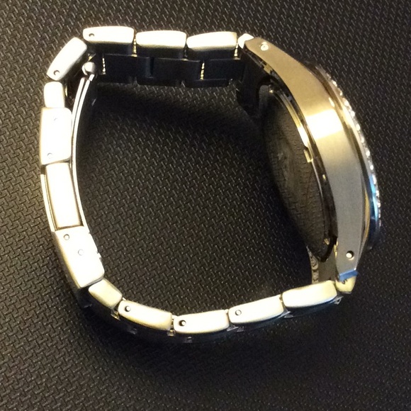 The Riley Watch - Picture 3 of 5